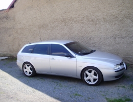 Alfa Romeo 156 combi s instalovanymi protislunecnimi autofoliemi Llumar AT5,15