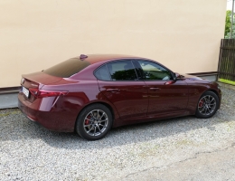 Alfa Romeo Giulia ATR15