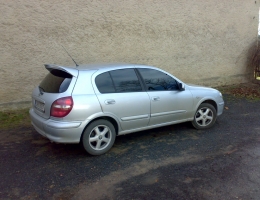 Nissan Almera instalace protislunecni autofolie Llumar AT15